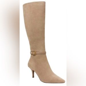 NWT Linea Paola suede boots